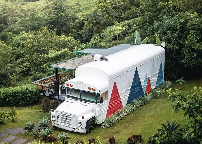 Luxury Converted School Buses Near Arenal * Tilarán